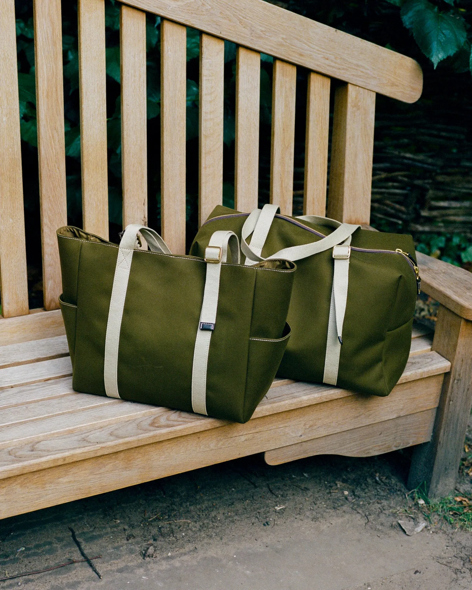 Felisi Cotton Canvas Adjustable Tote Bag: Olive